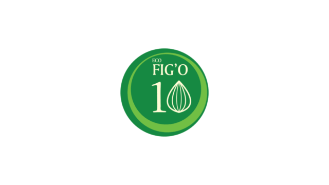 ECO Fig’o je brand OPGa Ostojić iz Peračkog Blata, specijaliziran za uzgoj smokava, proizvodnju suhih smokava, smokvenjaka, džemova i pločica